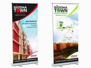 Standee cuốn nhôm quảng cáo