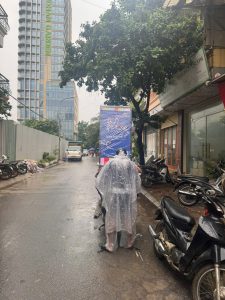standee-khung-sat-tai-ha-noi